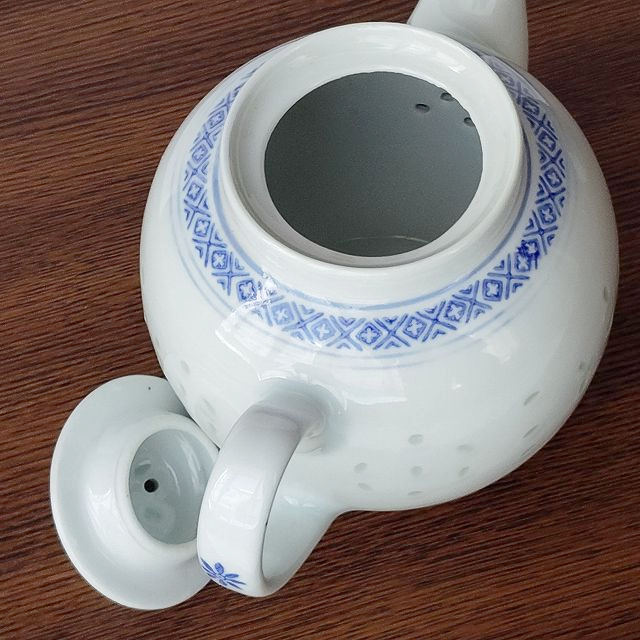 ホタル焼き染付藍色模様茶器/ティーポット【丸形】景徳鎮/中国製MADE