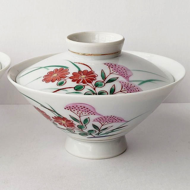Koyo china/秋草柄/菊と女郎花柄の素敵な模様の蓋付お茶碗 - たんぽぽ