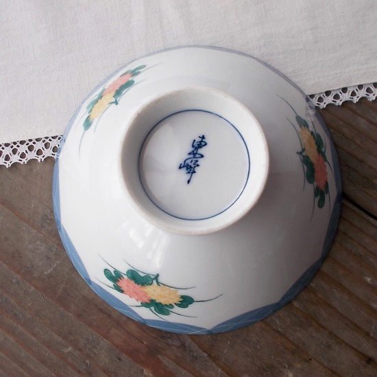 波状模様のクリーム色茶碗 大きなお茶碗♪水色フチ波可愛いお花柄お茶碗(大平) - たんぽぽ|昭和