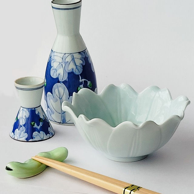 中古美術 ？ 青い花模様の陶器製小鉢12個セット 中古 爽やかな青緑色/翡翠色の花形小鉢(低) - たんぽぽ|昭和レトロ食器