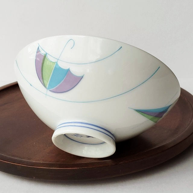 梅雨の季節♪雨と傘のレトロで可愛い涼しげなお茶碗/中平 - たんぽぽ