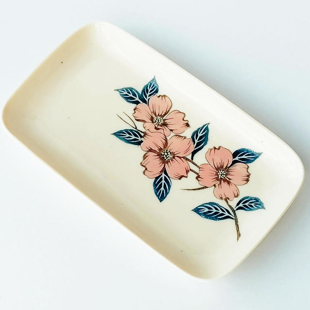 ピンク桜の花柄のアイボリー長角皿/スイーツトレー/サンドイッチ皿など
