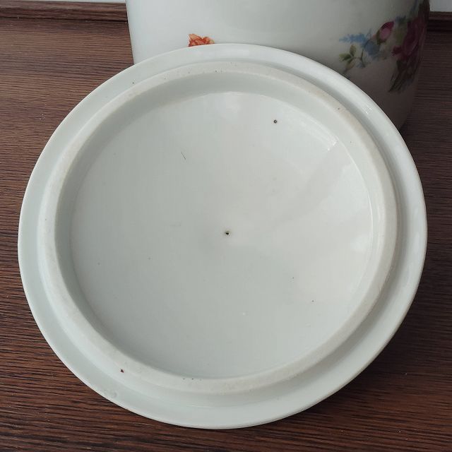 D-4 花形 花型 器 食器 セット 昭和レトロ 古道具 ヴィンテージ 古い時代の陶器製の蓋付きカメ壷/甕/統制陶器/ピンクバラの花柄