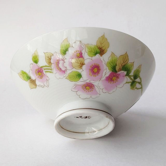 ピンク花枝図の可愛いレトロお茶碗/テーブルを傷つけない仕様