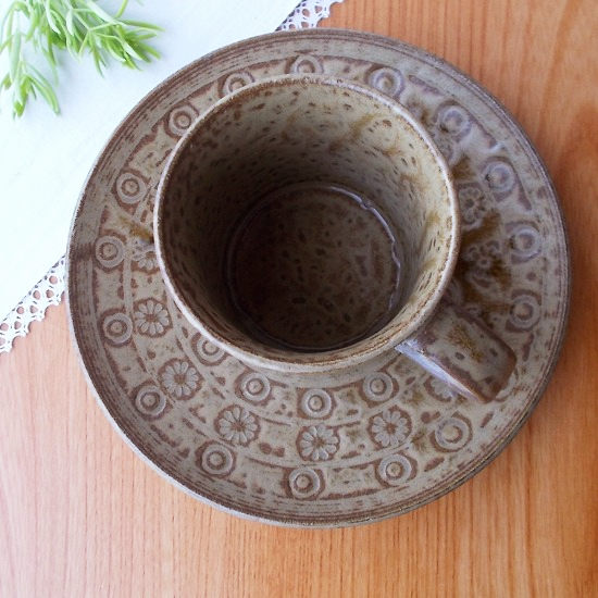 花三島柄伊羅保のシックな雰囲気切立コーヒーカップ＆ソーサー