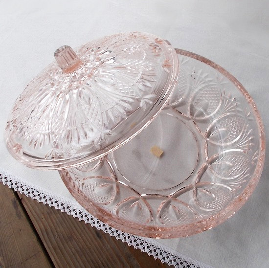 東洋ガラス製/淡いピンクガラスコンポート皿/蓋つきガラス鉢