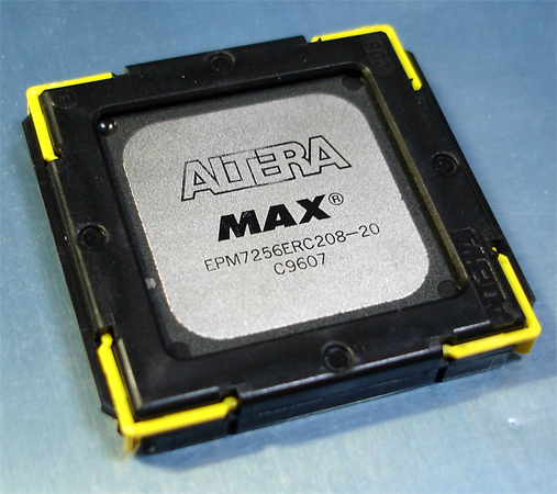 超激得最新作ALTERA MAX7000 (EPM7256ERC208-20/CPLD) [A] 集積回路