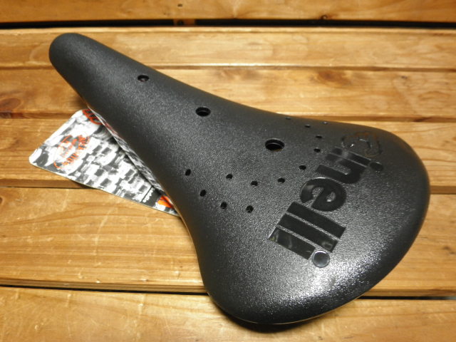 CINELLI ( チネリ ) UNICANITOR CMXサドルブラック
