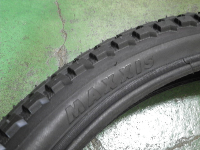 20インチ MAXXIS ホーリーローラー 20×1.95 タイヤ | オールドBMX