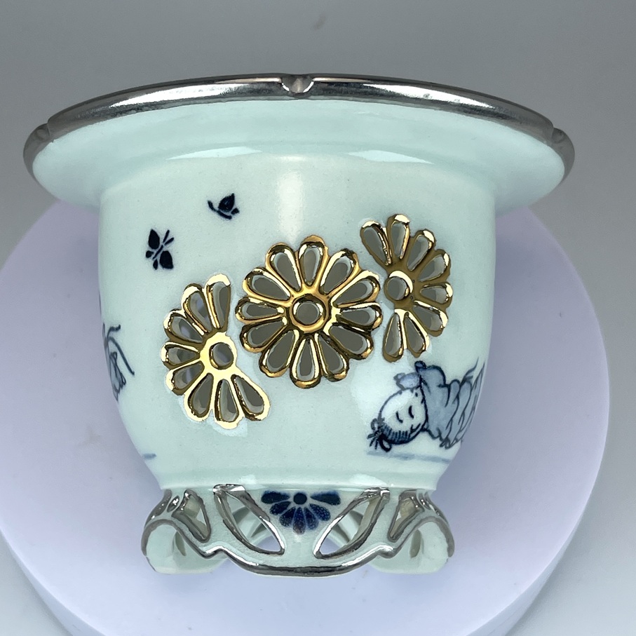 天山工房制作 プラチナ縁菊花紋透かし染付富貴蘭鉢 | TOKYO酒田