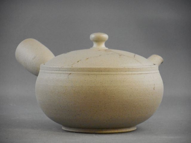 常滑焼　甚秋作　急須 常滑焼 美しい花柄の手作り急須 甚秋陶苑(伊藤成二)作 新品・未使用品