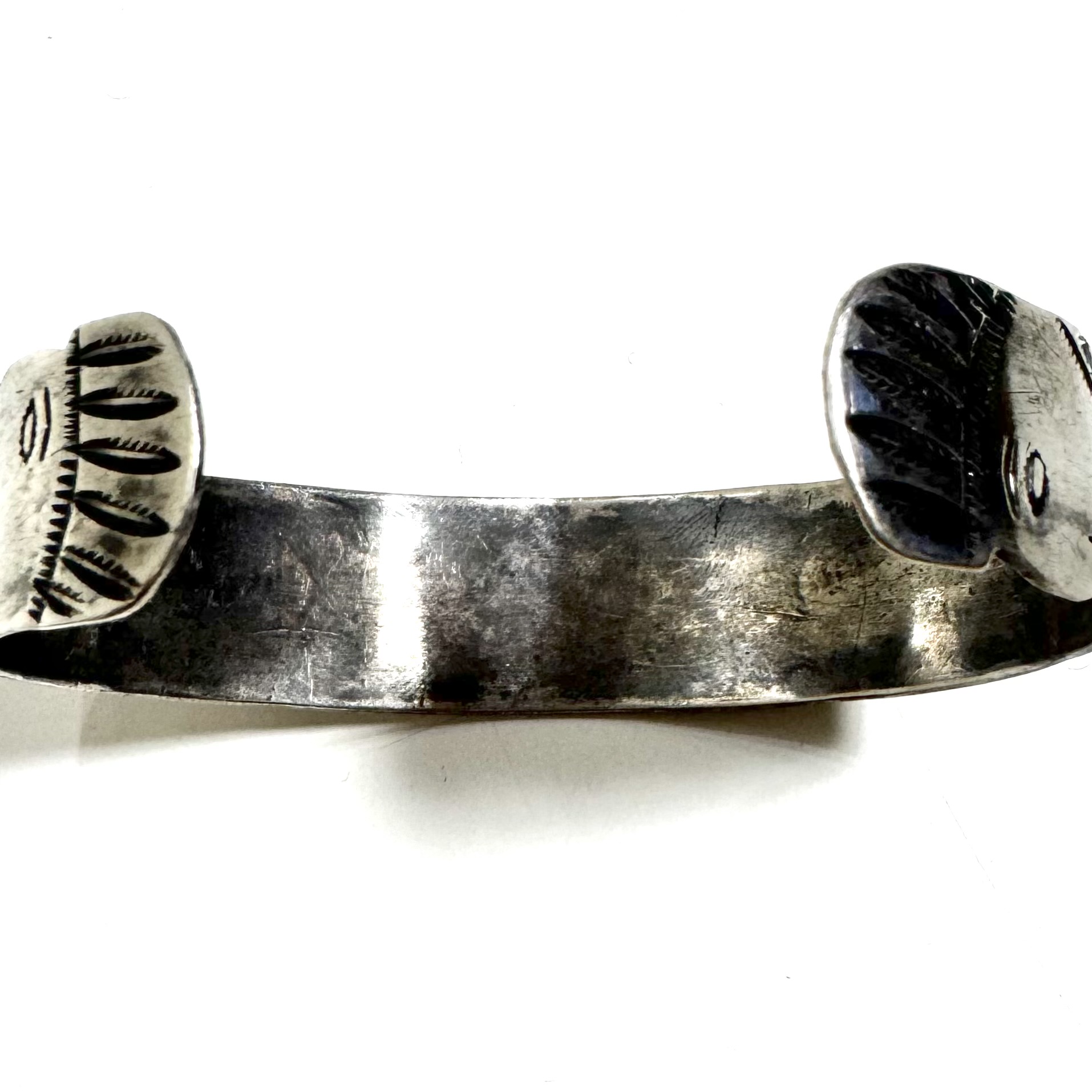 10s NAVAJO INDIAN HEADS TERMINAL SILVER BANGLE. | 古着屋【True