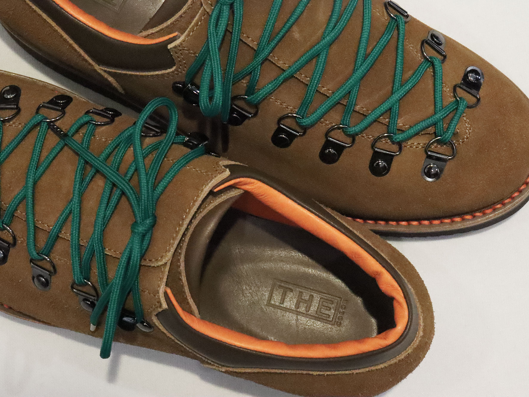 THE COLOR (ザ・カラー) 