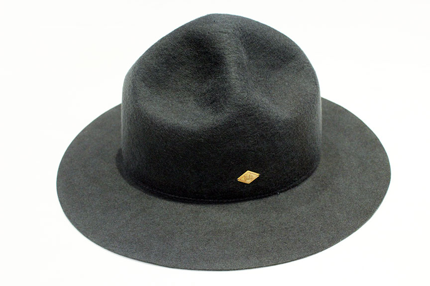 美品 マウンテンハット グレー色 帽子 mountain hat grey灰色 中折ハット メンズ おしゃれ 40代 50代 60代 70代 80代 90代