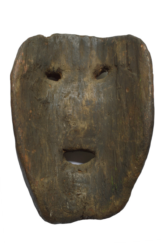 インドネシア　チモール製の木彫りの戦士 インドネシア・ティモール島の木彫りのマスク（お面） TM_60 | upacara