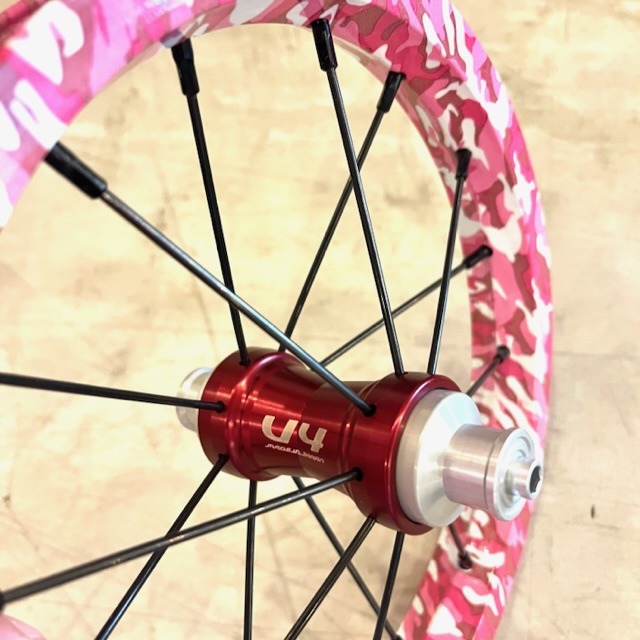 マッハビット　V4  ピンクカモ　アルミホイール　新品 machvit v4 hub 16H (RED) | 自転車屋ビッちゃん web shop