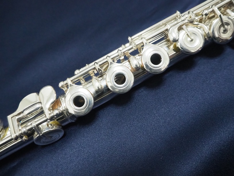 オーバーホール済み【ムラマツ】 総銀製フルート　AD C足・リングキー・Eメカ付 中古フルート】ムラマツ AD リングキィ Eメカ付き オーバーホール済み