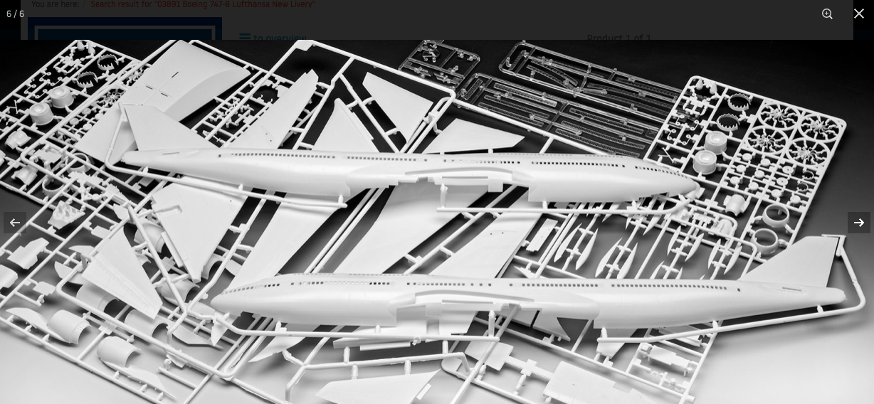 ドイツレベル 03891 1/144 ボーイング747-8 Lufthansa New Livery