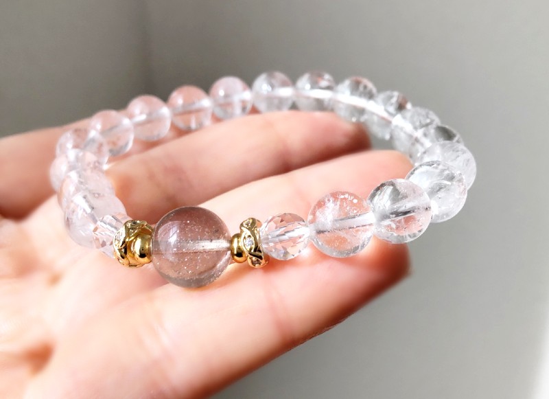 【40%OFF】ヒマラヤ・ポイント水晶／サインジ渓谷産 30×145×30mm ヒマラヤ水晶サインジ産 40%OFFヒマラヤ・ポイント水晶／サインジ渓谷