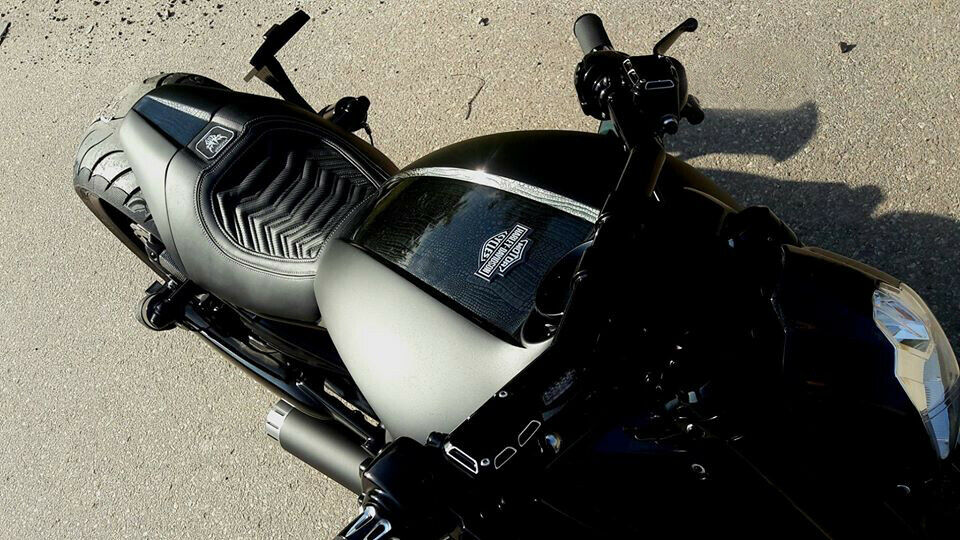 vrscdx タンク　エアボックス　マットブラック　黒 Air Box For V-ROD / Type-D : duke » BAD LAND